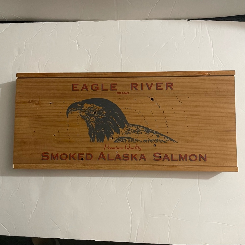 Vintage Eagle River Smoked Alabama Salmon Wooden Box